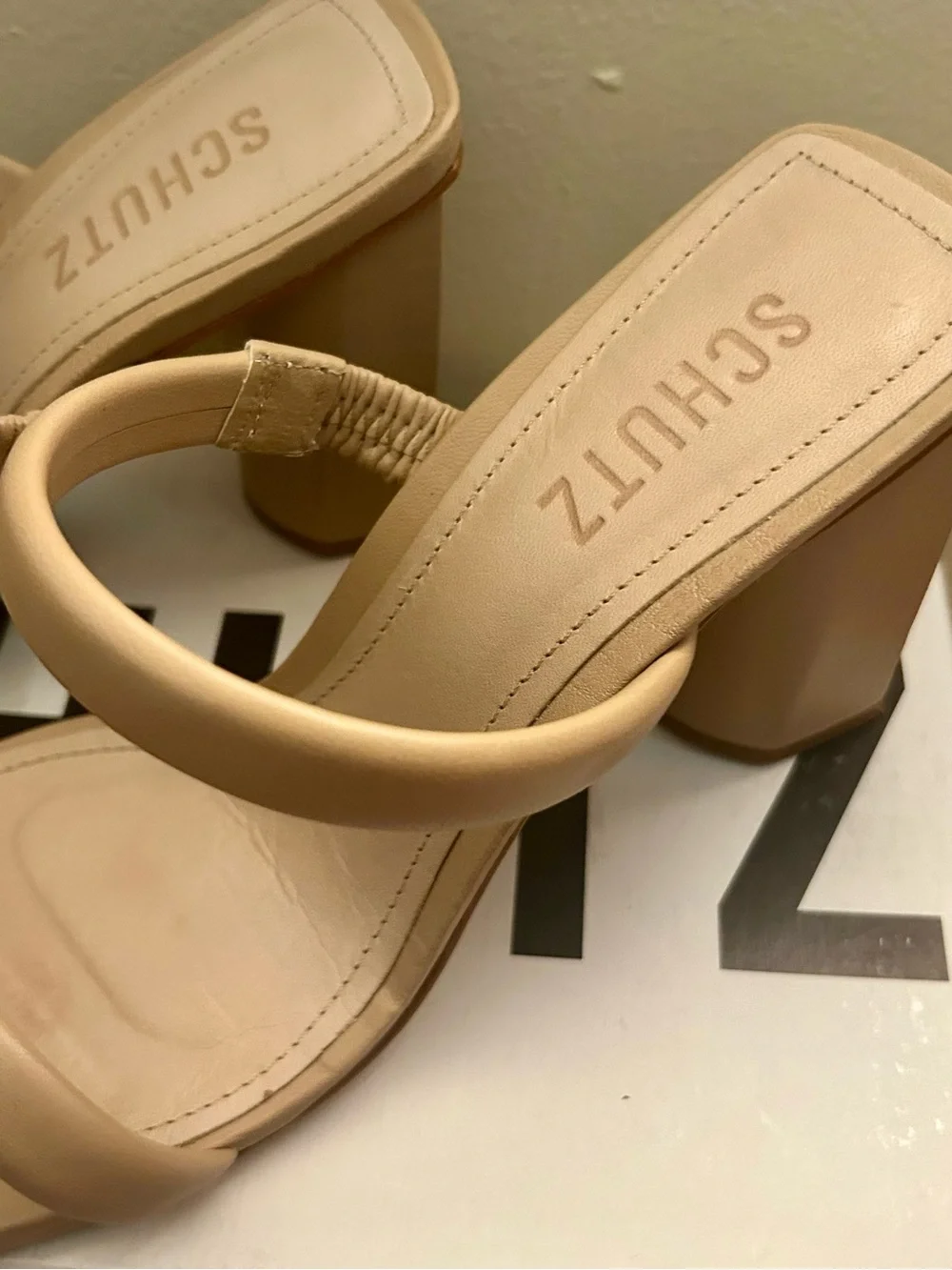 Schutz Ully Nappa Leather Mule Sandal Block Heels Beige Tan Nude Sz 7.5 w/ Box